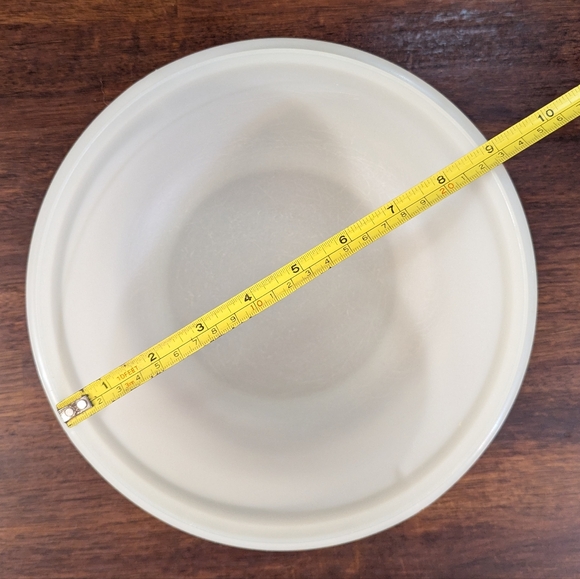 Tupperware White Mixing Bowl - Picture 6 of 6